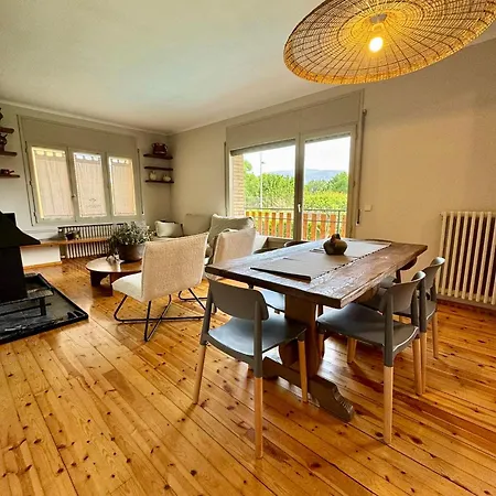 Cal Querol 1 Venta Fortaits Y Alquiler Y Clases Esquí Con Transporte Apartamento Llivia